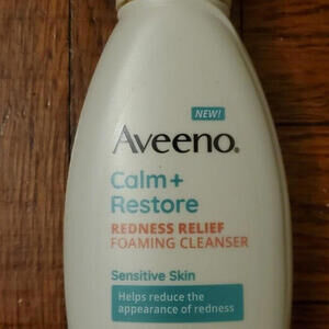 Aveeno CALM + RESTORE 6oz Redness Relief FOAMING CLEANSER Makeup Remover New